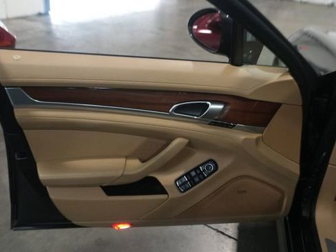 Used 2011 Porsche Panamera 4 image 15