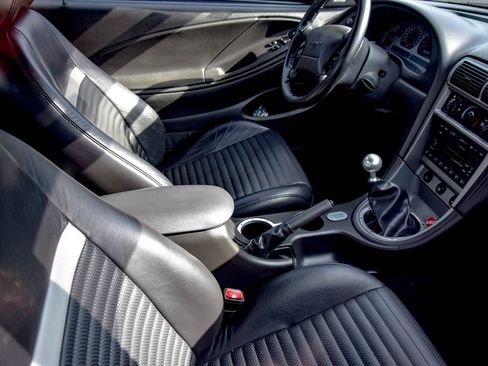Used 2003 Ford Mustang Mach 1 RWD image 7