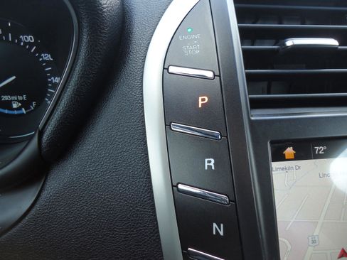 Used 2019 Lincoln MKC Reserve w/ MKC Climate Package image 20