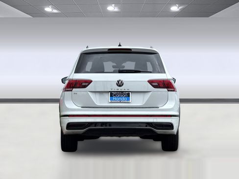 Used 2022 Volkswagen Tiguan SE R-Line FWD image 10
