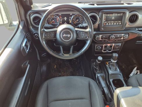 Used 2021 Jeep Wrangler Unlimited Sport image 4