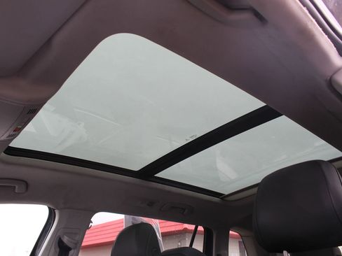 Used 2020 Volkswagen Tiguan SEL w/ 3rd Row Seat Package image 19