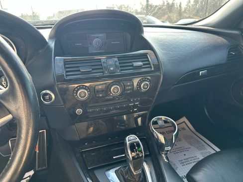 Used 2008 BMW 650i Convertible w/ Sport Pkg RWD image 11