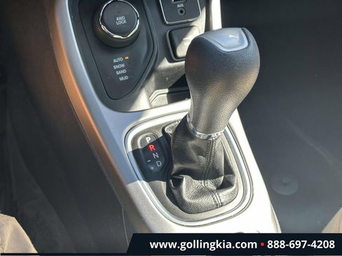 Used 2018 Jeep Compass Sport AWD/4WD image 28