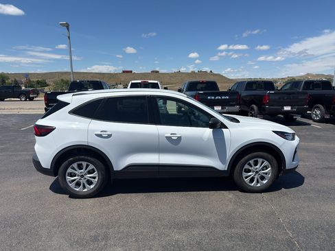 Used 2025 Ford Escape Active AWD/4WD image 4