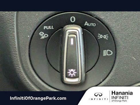 Used 2022 Volkswagen Atlas SE w/ Panoramic Sunroof Package image 28