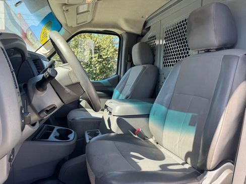 Used 2020 Nissan NV 2500 SV image 18