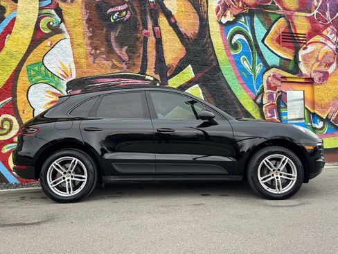 Used 2017 Porsche Macan w/ Driver Memory Package image 2
