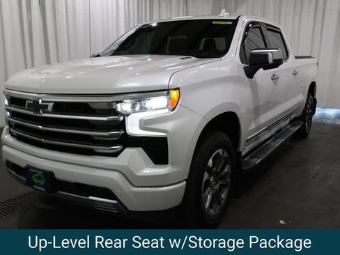 Certified 2025 Chevrolet Silverado 1500 High Country w/ Technology Package AWD/4WD image 7