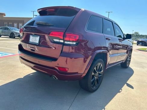 Used 2022 Jeep Grand Cherokee Laredo X RWD image 14