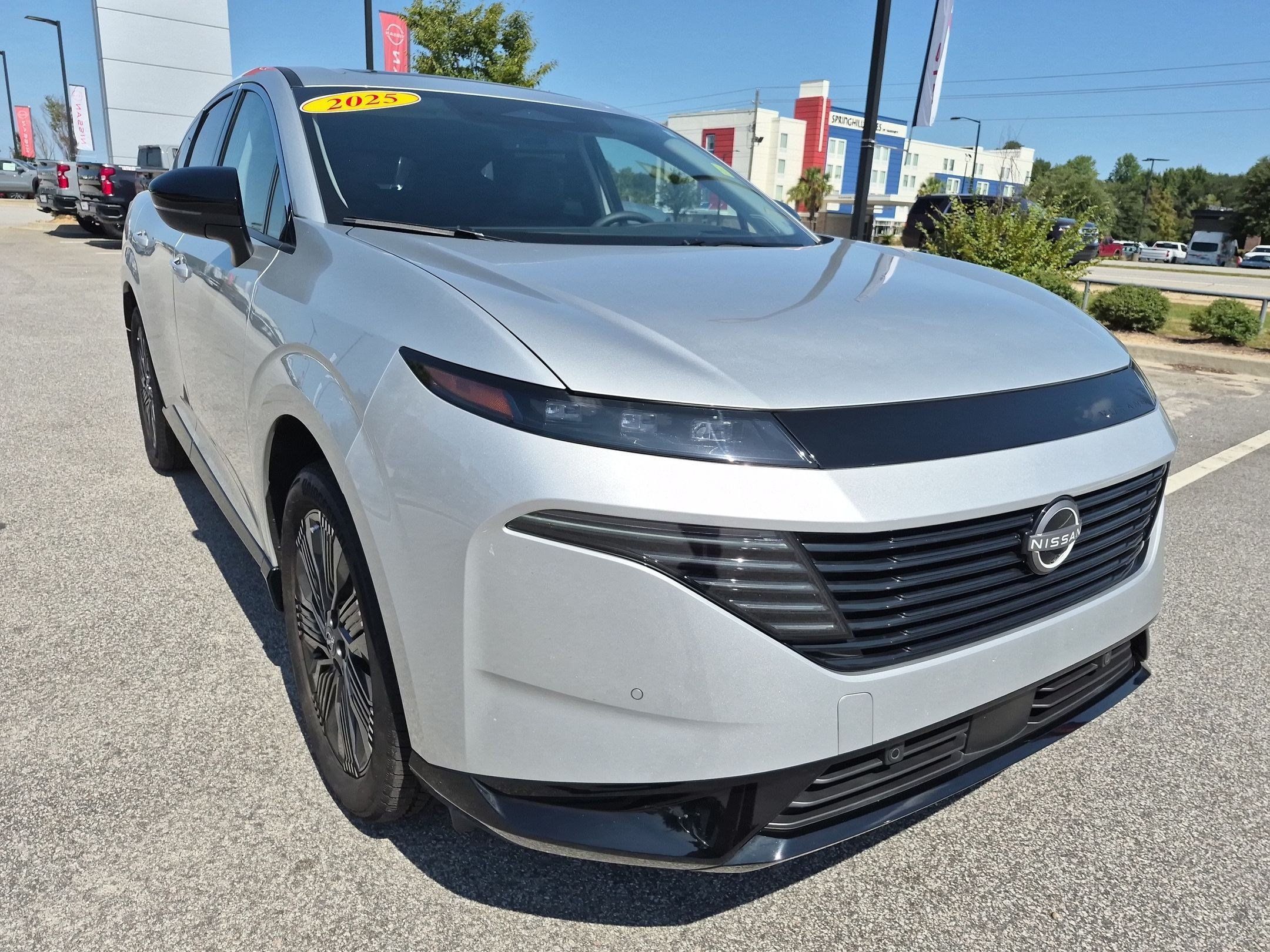 Certified 2025 Nissan Murano Platinum w/ Cargo Package AWD/4WD image 10