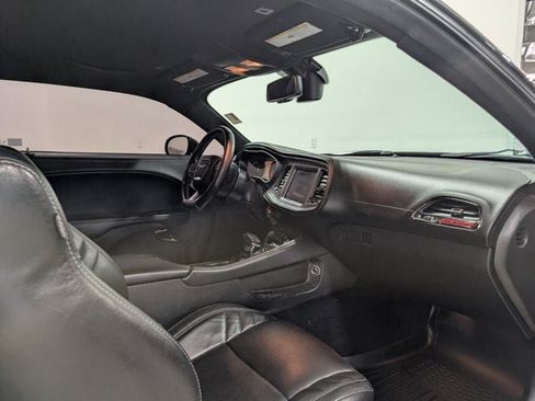 Used 2023 Dodge Challenger SRT Hellcat RWD image 16