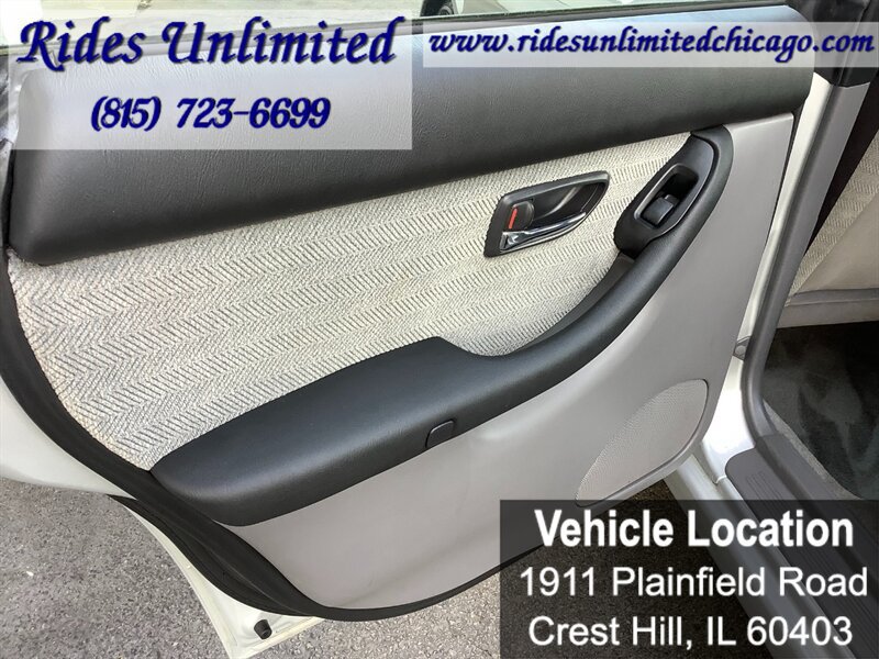 Used 2002 Subaru Legacy L AWD/4WD image 36