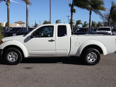 Used 2018 Nissan Frontier S image 5