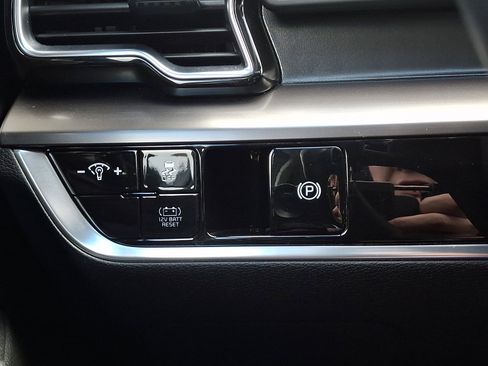 Used 2023 Kia Sportage EX image 22