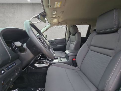 Used 2022 Nissan Frontier SV w/ Technology Package image 19