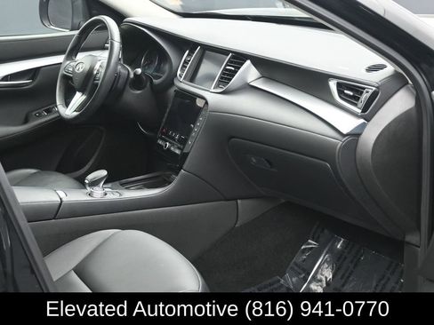 Used 2021 INFINITI QX50 Essential AWD/4WD image 6