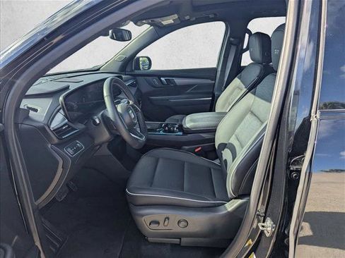 New 2025 Buick Enclave Sport Touring w/ Power Package image 4