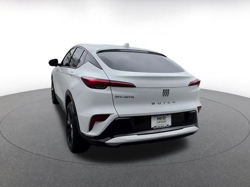 Used 2025 Buick Envista Sport Touring image 11