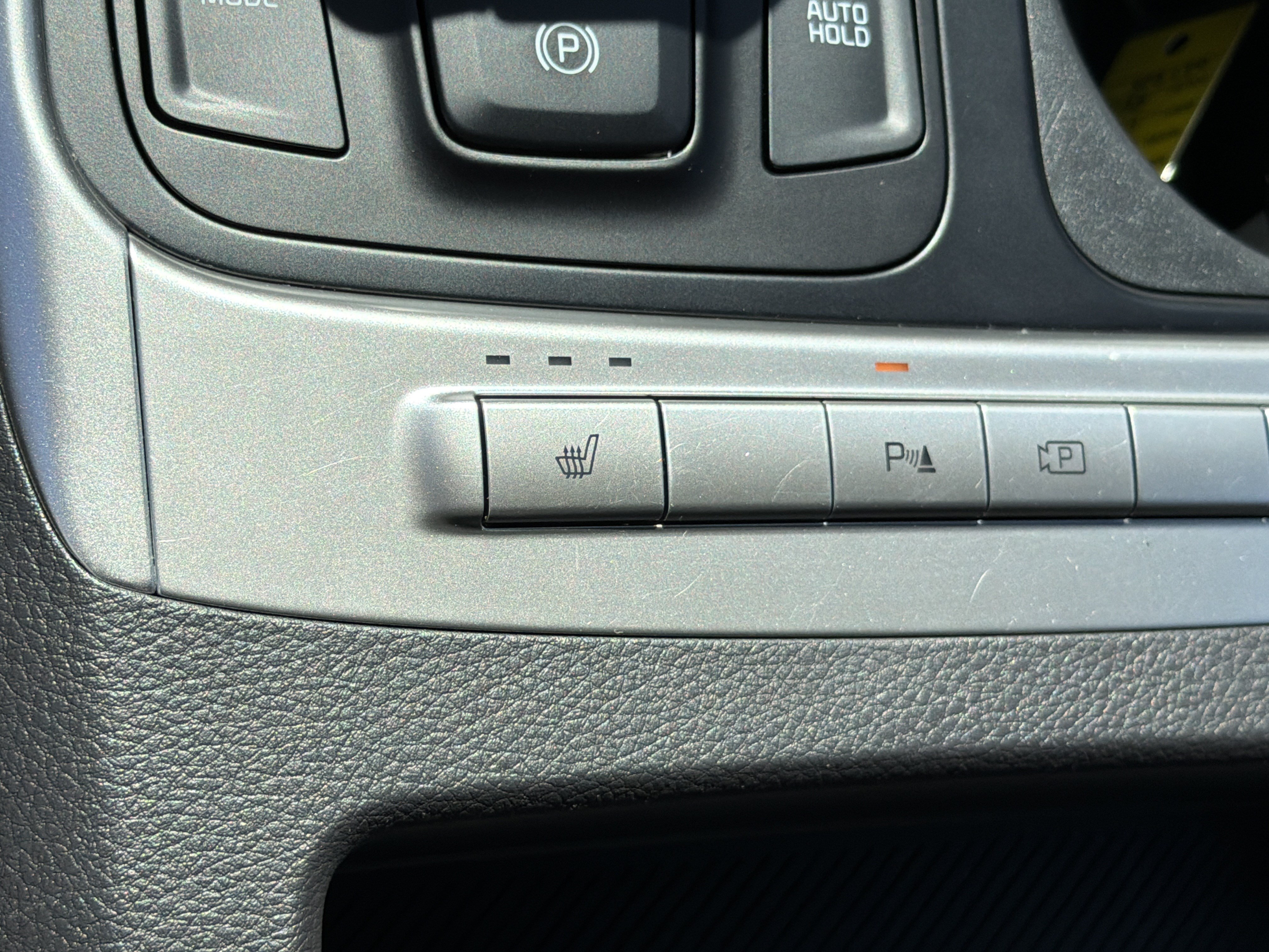 New 2026 Kia Carnival FWD image 32