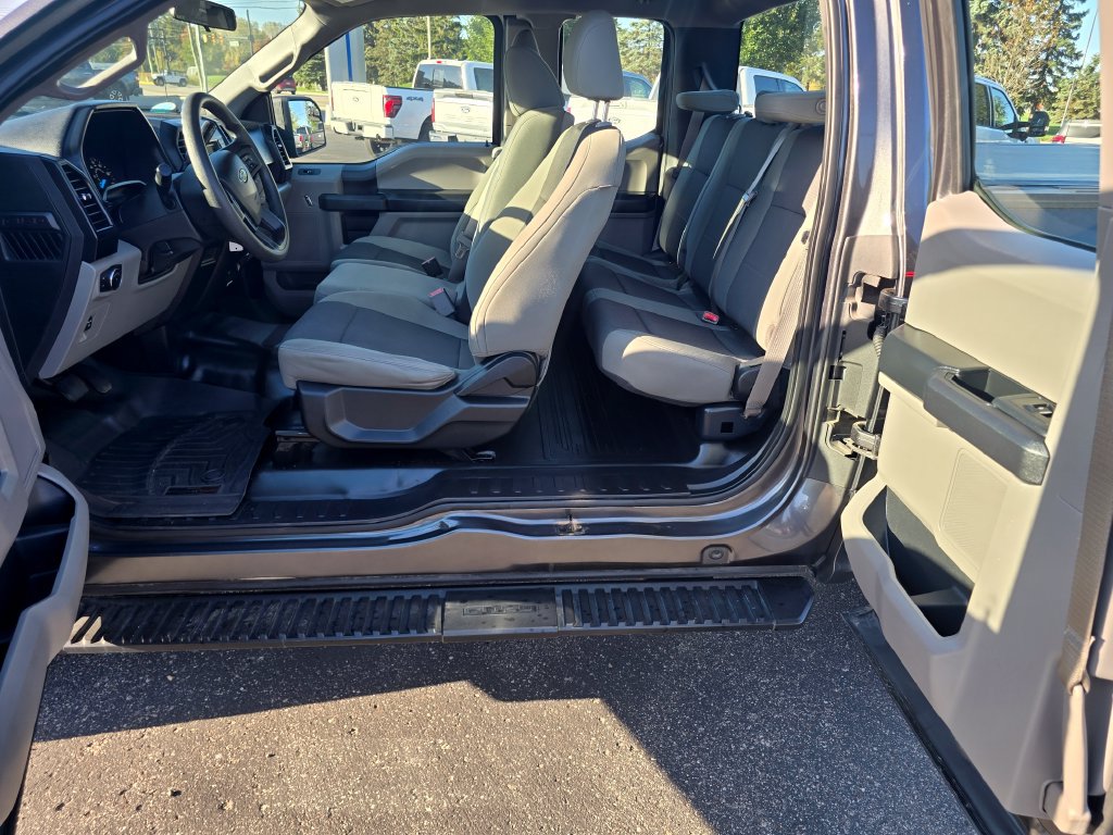 Used 2016 Ford F150 XL w/ Equipment Group 101A Mid AWD/4WD image 14