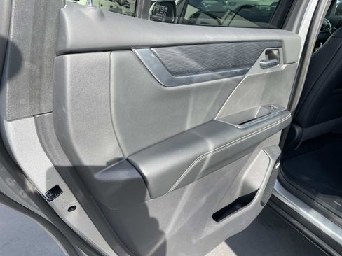 Used 2025 GMC Acadia Elevation w/ Elevation Premium Package image 25