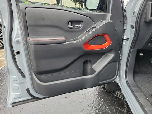 Certified 2025 Nissan Frontier Pro-X w/ Pro Convenience Package RWD image 16