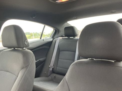 Used 2021 Chevrolet Equinox LT image 21