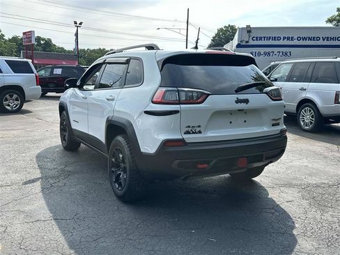 Used 2019 Jeep Cherokee Trailhawk AWD/4WD image 4