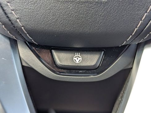 Used 2022 BMW X5 xDrive40i w/ Premium Package image 25