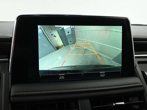 Used 2024 GMC Yukon SLT image 39