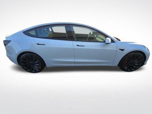 Used 2022 Tesla Model 3 Performance image 8