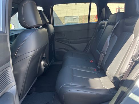 New 2026 Jeep Cherokee Limited image 24