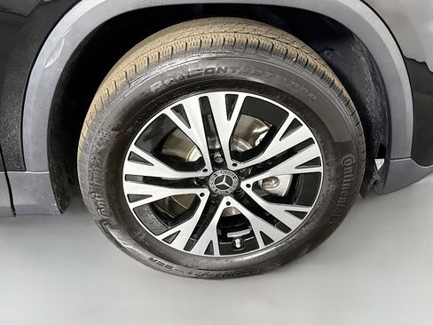 Used 2025 Mercedes-Benz GLA 250 image 32