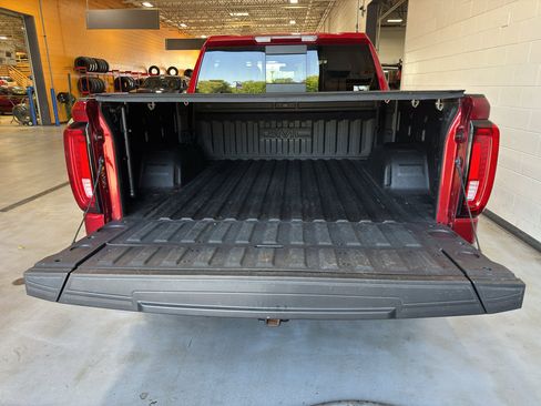 Used 2022 GMC Sierra 1500 SLT w/ SLT Premium Plus Package AWD/4WD image 22