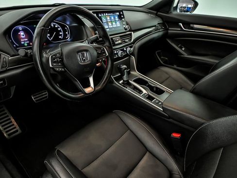 Used 2019 Honda Accord Sport image 11