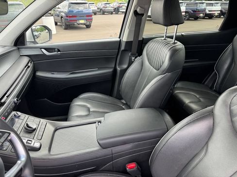 Used 2024 Hyundai Palisade Limited FWD image 10
