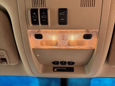 Used 2012 Cadillac Escalade ESV Luxury image 24