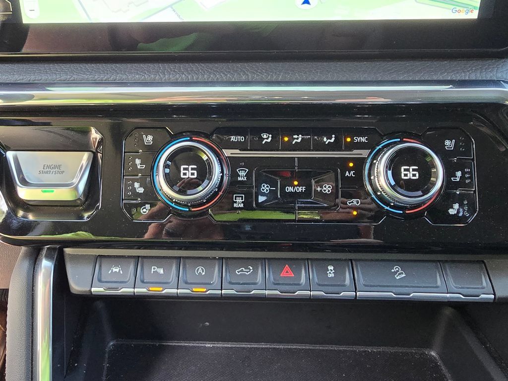 Used 2025 GMC Sierra 1500 Denali AWD/4WD image 34