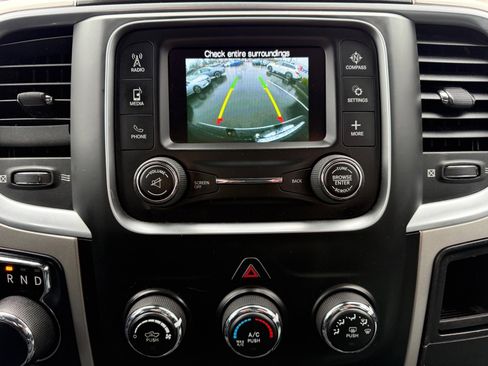 Used 2020 RAM 1500 Classic SLT image 26