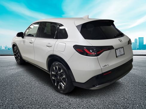 Certified 2026 Honda HR-V EX-L image 3