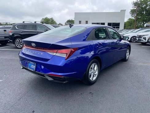 Certified 2023 Hyundai Elantra SE FWD image 4