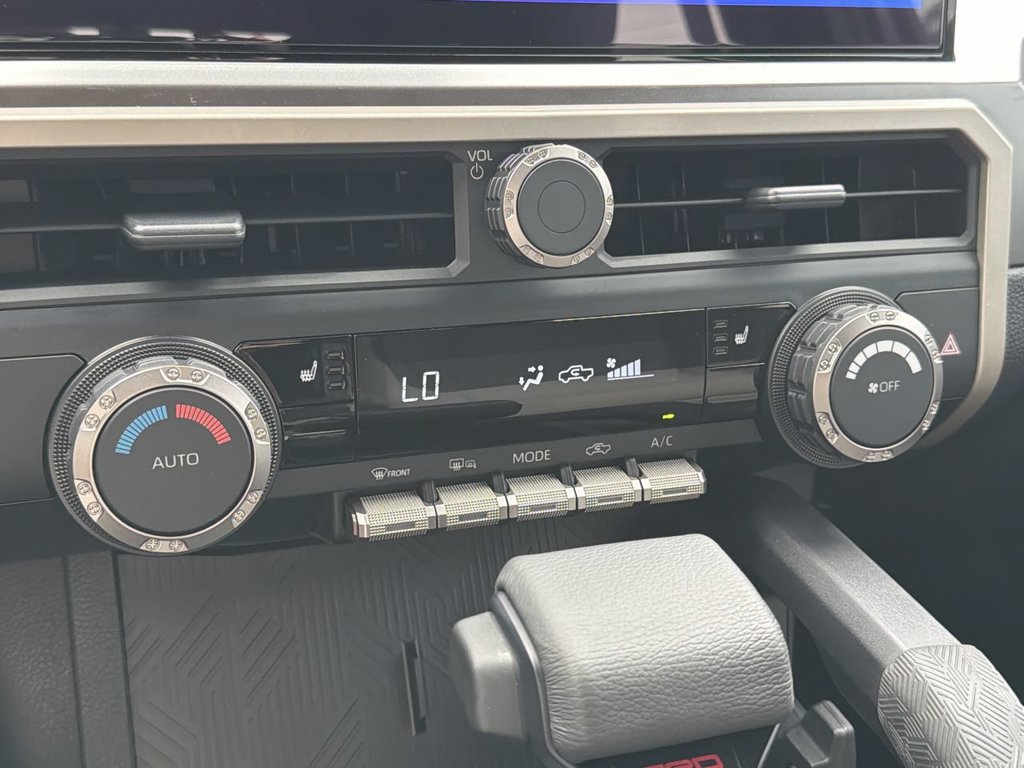 Used 2024 Toyota Tacoma TRD Off-Road AWD/4WD image 21
