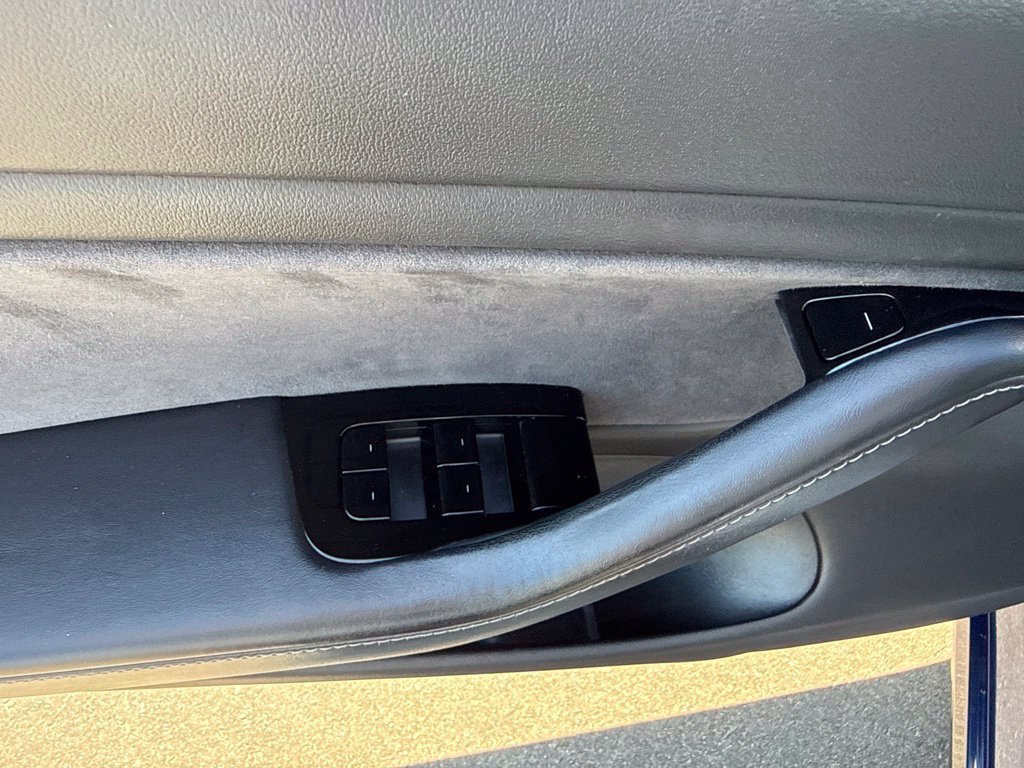 Used 2018 Tesla Model 3 Long Range RWD image 14