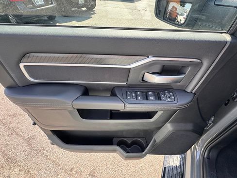 New 2026 RAM 2500 Big Horn AWD/4WD image 10