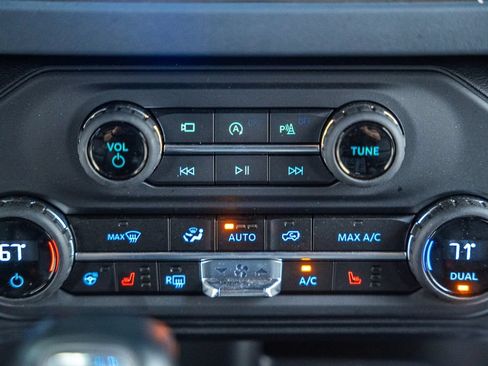 Certified 2025 Ford Bronco Outer Banks AWD/4WD image 26