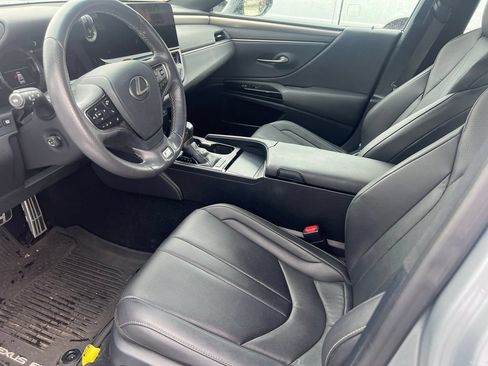 Used 2023 Lexus ES 350 F Sport w/ Accessory Package (Z2) FWD image 3