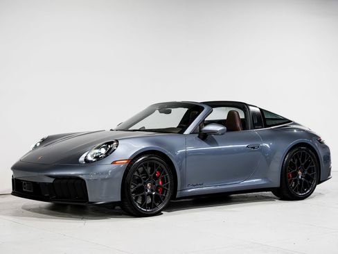 Used 2025 Porsche 911 Targa 4 GTS AWD/4WD image 7