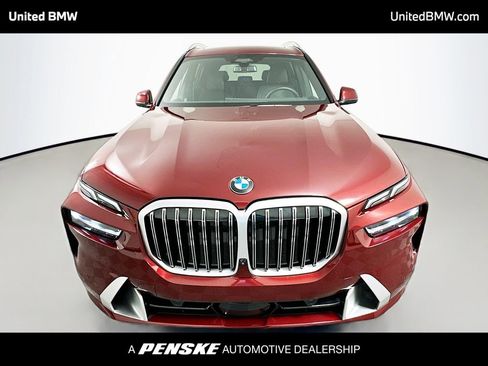 Used 2025 BMW X7 xDrive40i AWD/4WD image 2
