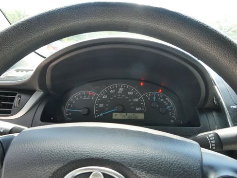 Used 2014 Toyota Camry FWD image 17